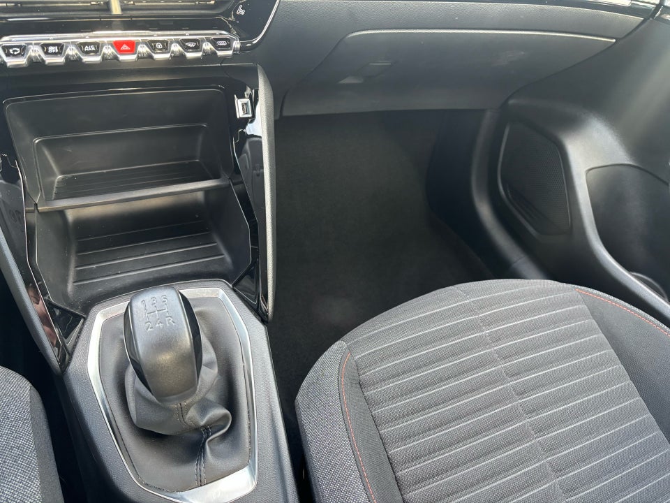 Peugeot 208 1,2 PureTech 75 Drive 5d