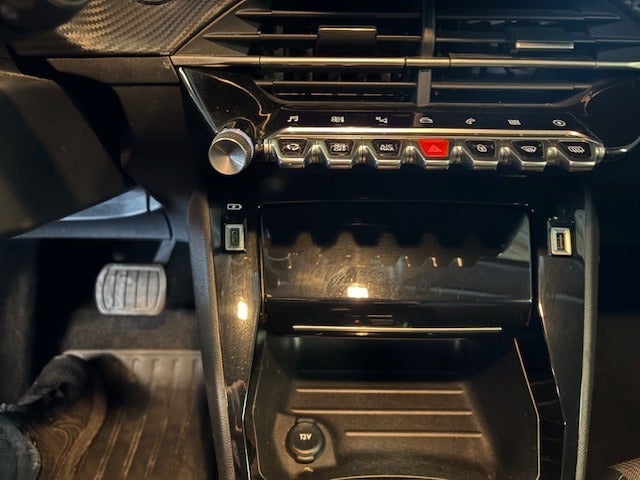 Peugeot e-208 50 Allure 5d