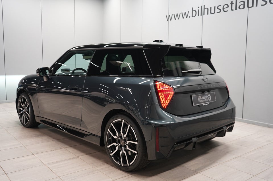 MINI Cooper E JC Works Trim XL 3d