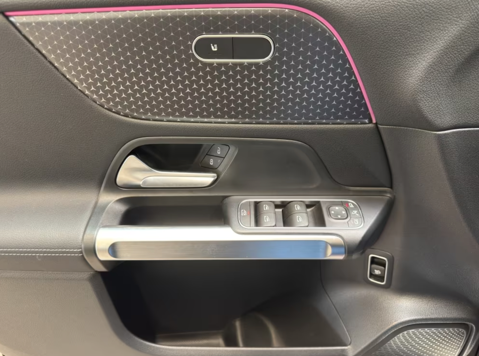 Mercedes EQB250+ Progressive 5d