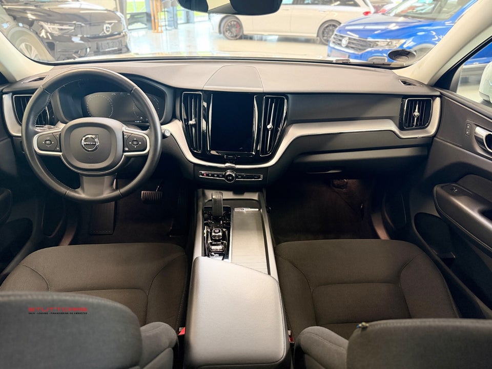Volvo XC60 2,0 B4 197 Momentum aut. 5d