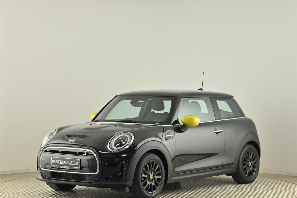 MINI Cooper SE Essential 3d