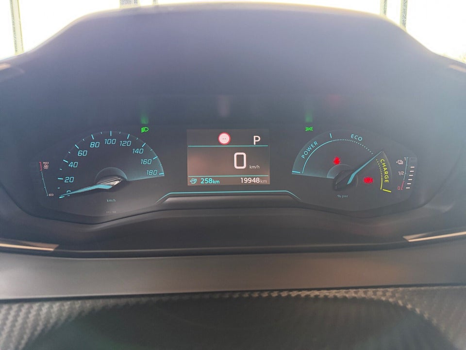 Peugeot e-208 50 Active Pack 5d