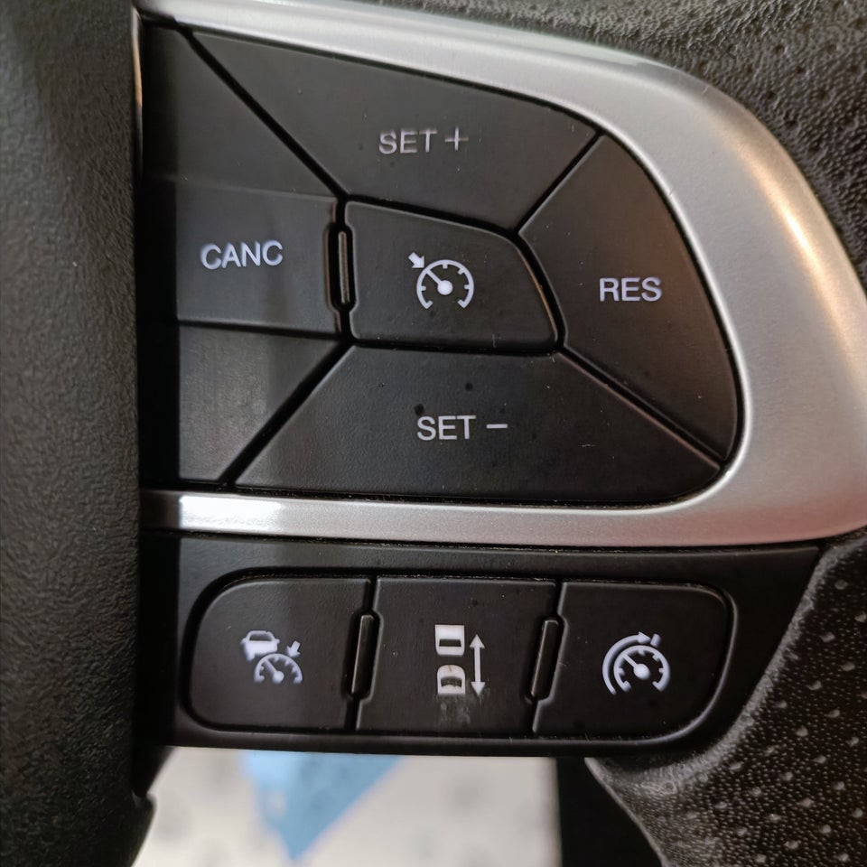 Iveco Daily 2,3 35S16 12m³ Van AG8