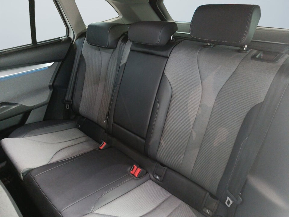 Skoda Enyaq 60 iV Loft 5d