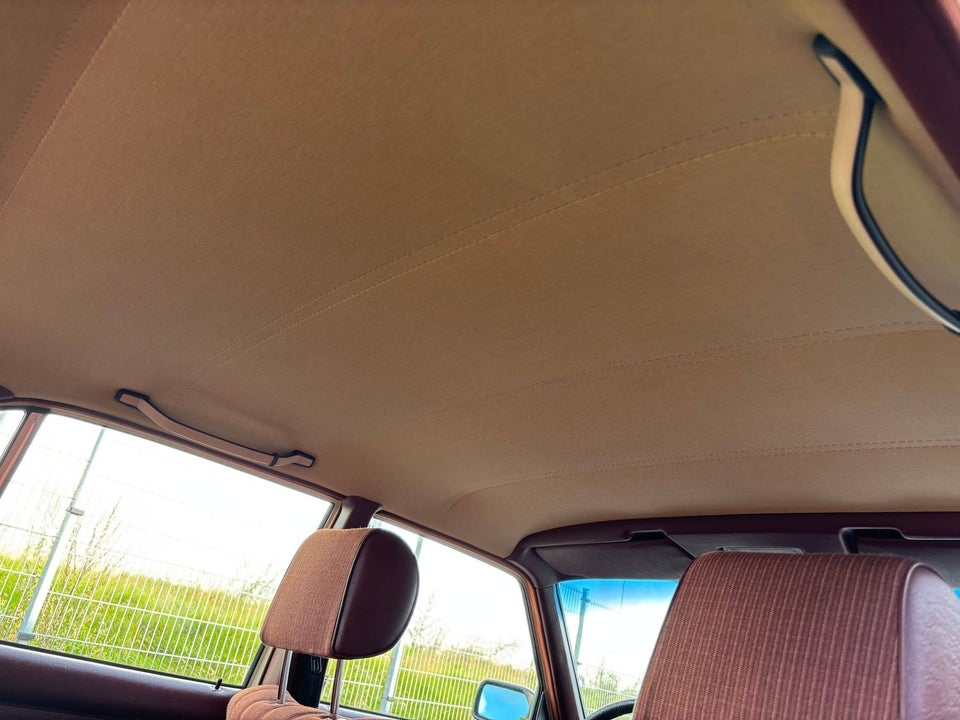 Mercedes 200 2,0  4d