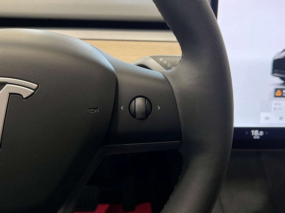 Tesla Model Y Long Range RWD 5d