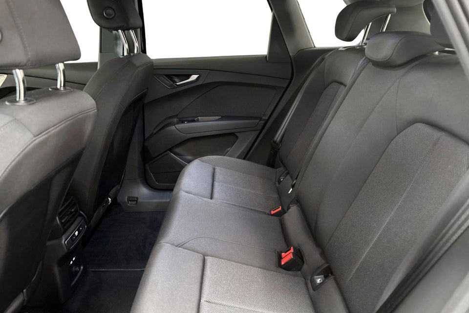 Audi Q4 e-tron 45 Progress 5d