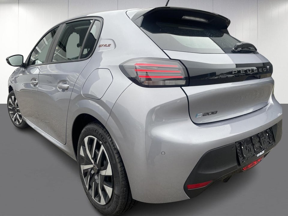 Peugeot e-208 50 Style 5d