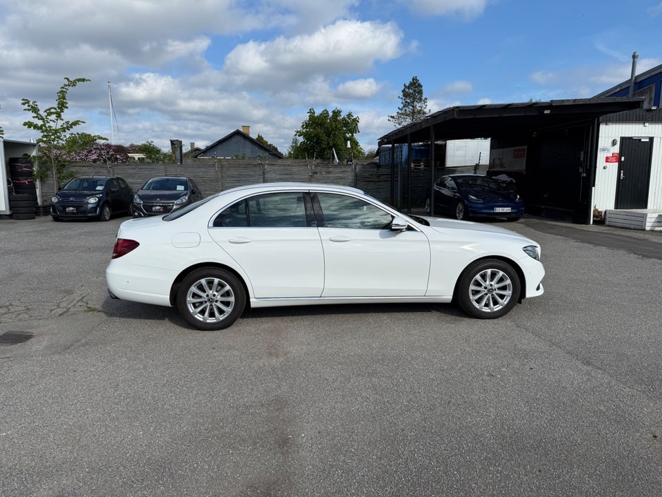 Mercedes E220 d 2,0 aut. 4Matic 4d