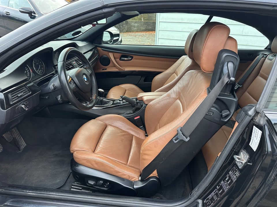 BMW 335i 3,0 Cabriolet 2d