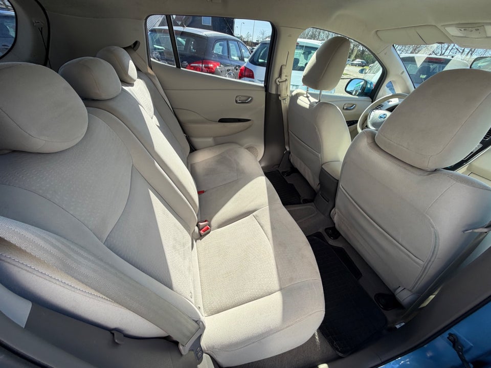 Nissan Leaf 24 Tekna 5d