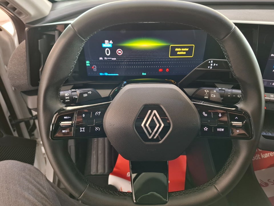 Renault Megane E-Tech 40 Equilibre 5d