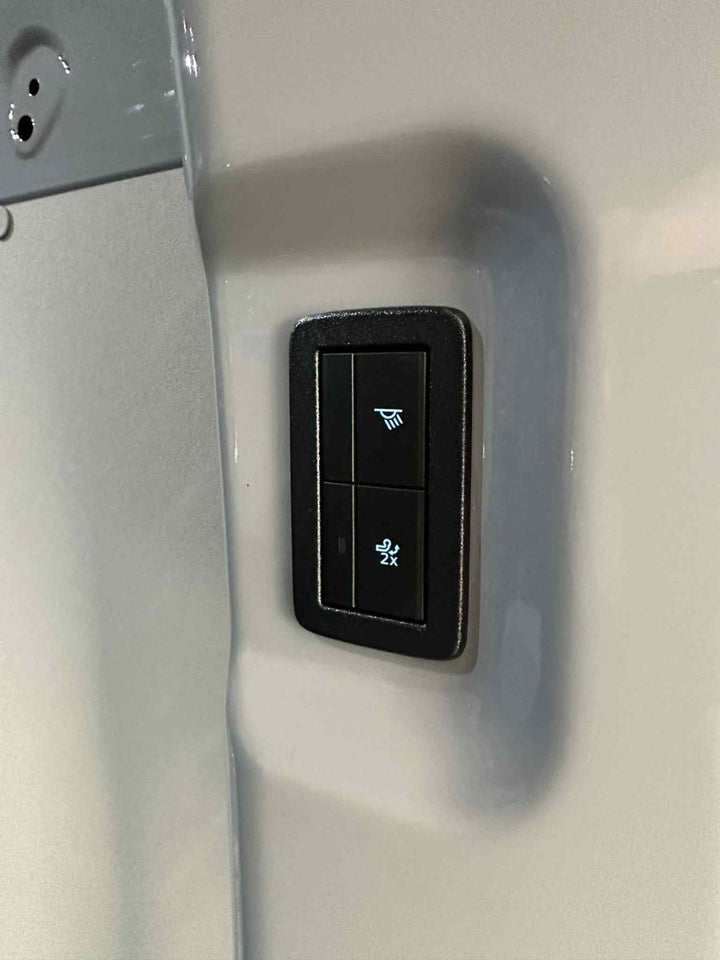 Ford E-Transit Custom 340L 64 Limited