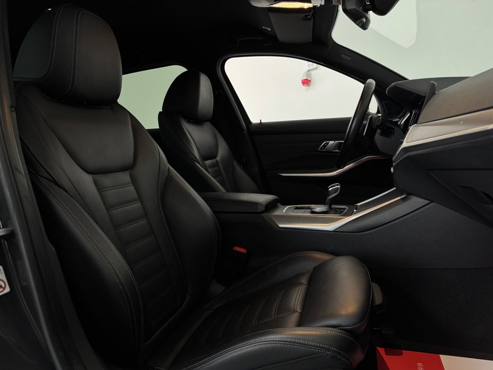 BMW 330i 2,0 Touring M-Sport xDrive aut. 5d