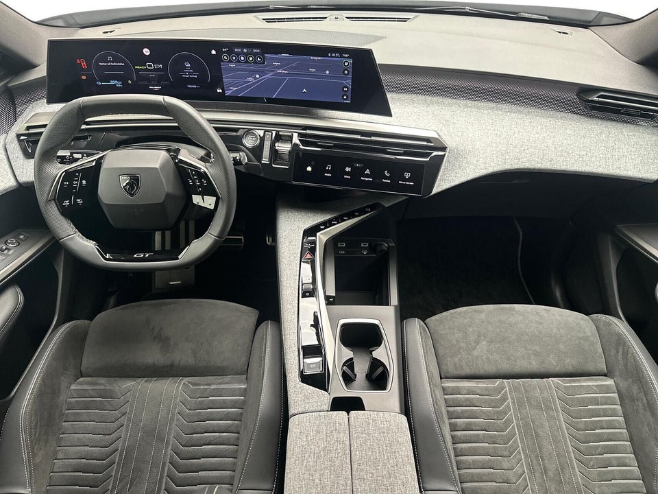 Peugeot e-5008 77 GT Pack AWD 7prs 5d