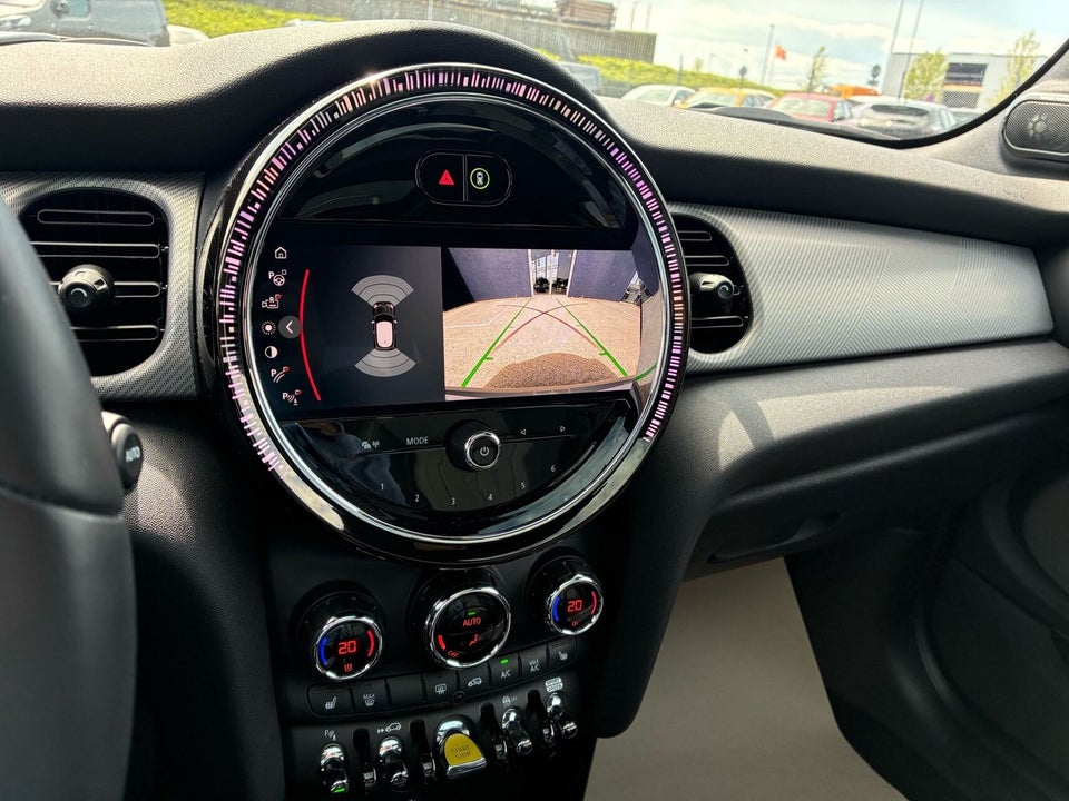MINI Cooper SE Maximise 3d