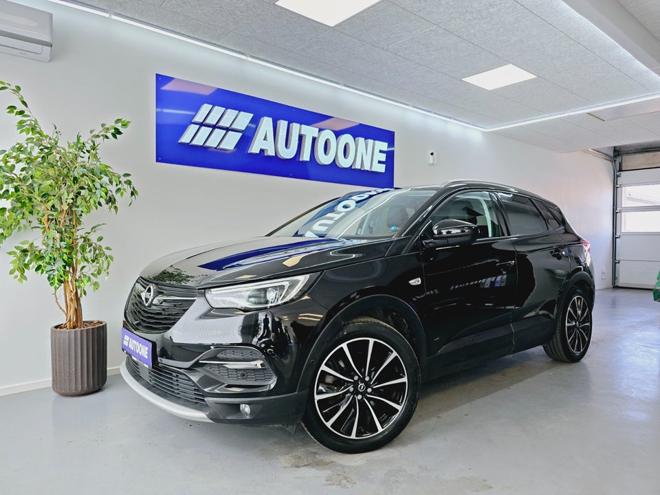 Opel Grandland X 1,6 Hybrid Ultimate aut. 5d