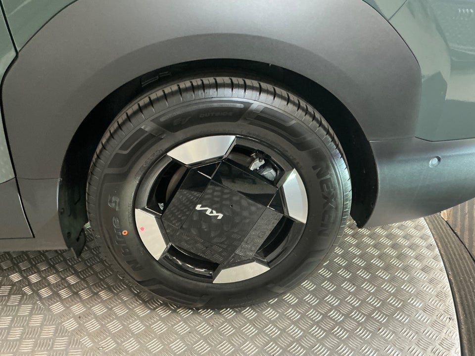 Kia PV5 71 Long Range Upgrade 5d