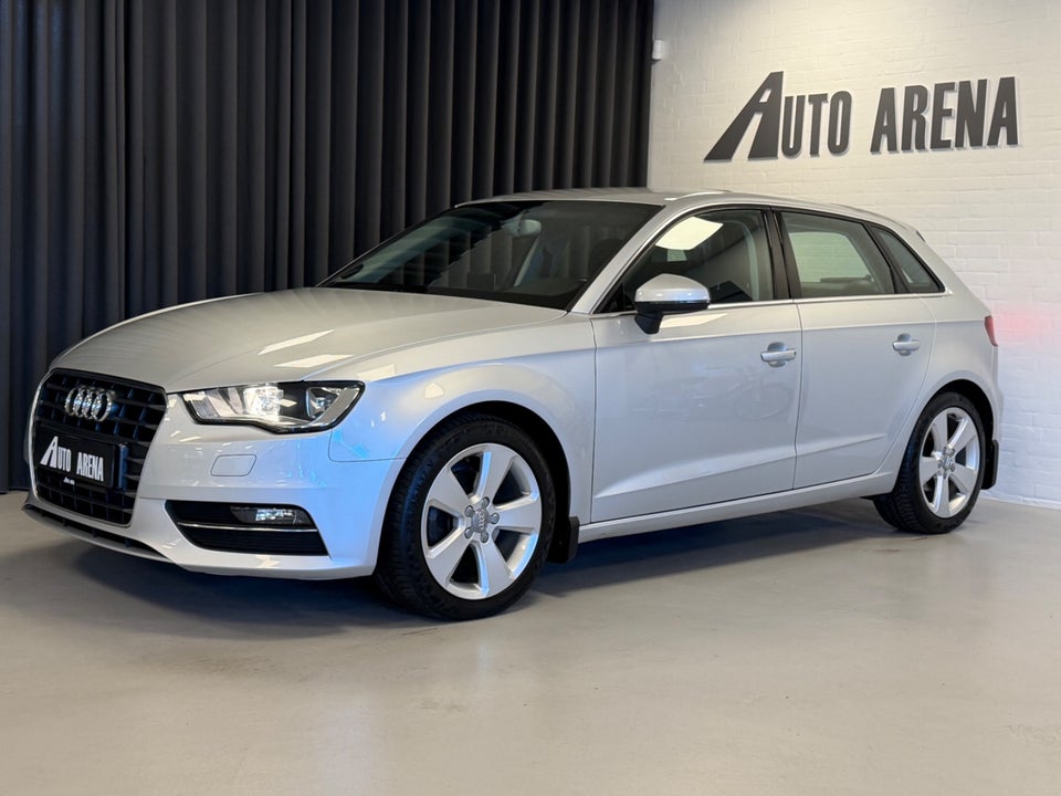 Audi A3 1,4 TFSi 122 Ambiente Sportback 5d