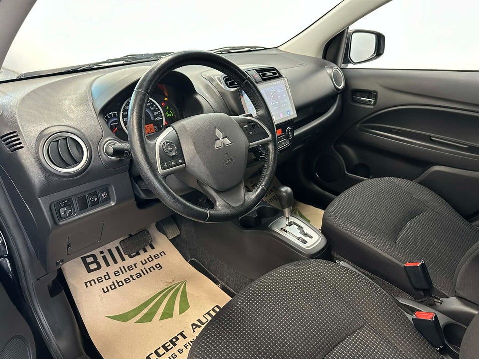 Mitsubishi Space Star 1,2 Black & White CVT 5d