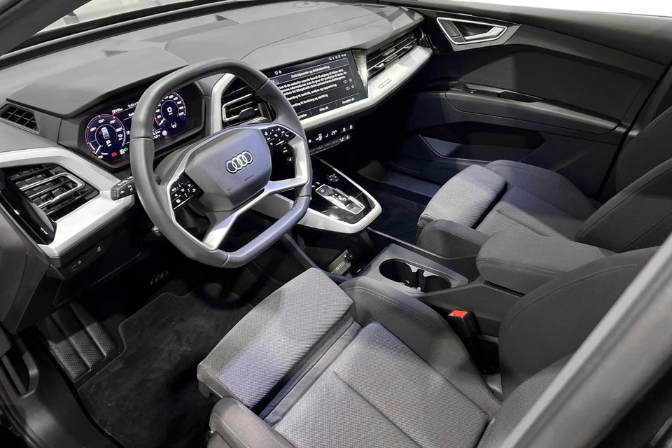 Audi Q4 e-tron 45 Progress 5d