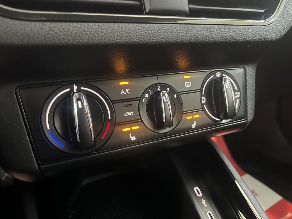 Skoda Kamiq 1,0 TSi 110 Dynamic DSG 5d