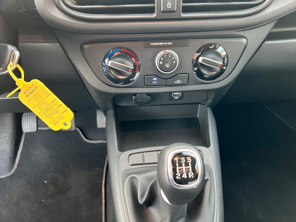 Hyundai i10 1,0 MPi Essential 5d