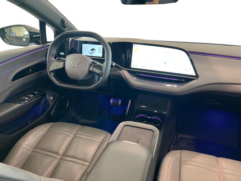 Hongqi EH7 111 Exclusive 4d
