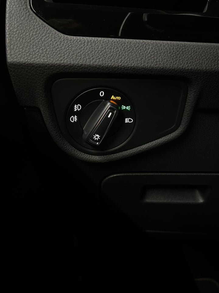 VW Touran 2,0 TDi 150 Highline DSG 7prs 5d