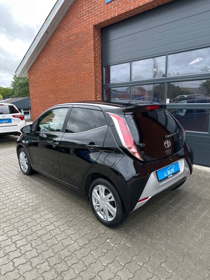 Toyota Aygo 1,0 VVT-i x-black II 5d