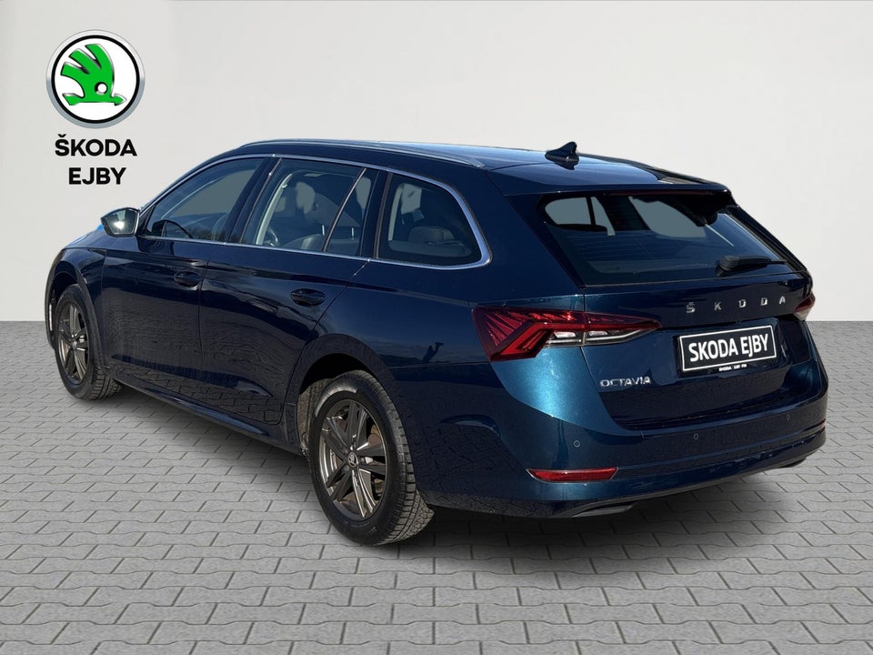 Skoda Octavia 2,0 TDi 150 Business Executive Combi DSG 5d
