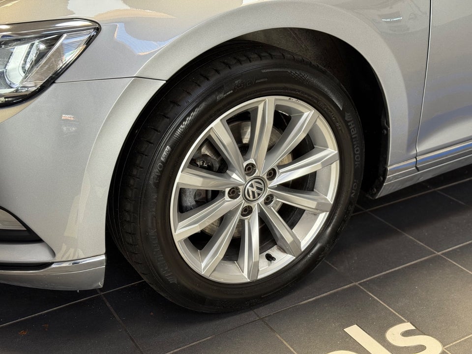 VW Passat 2,0 TDi 150 Highline Premium Variant DSG 5d