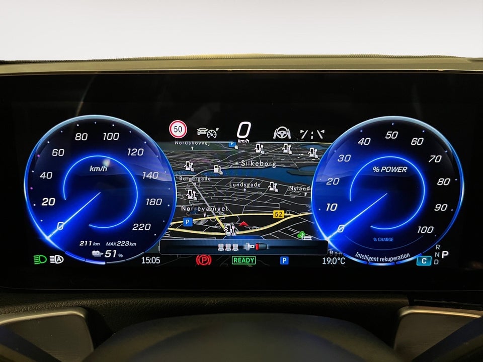 Mercedes EQB350 AMG Advance Plus 4Matic 5d
