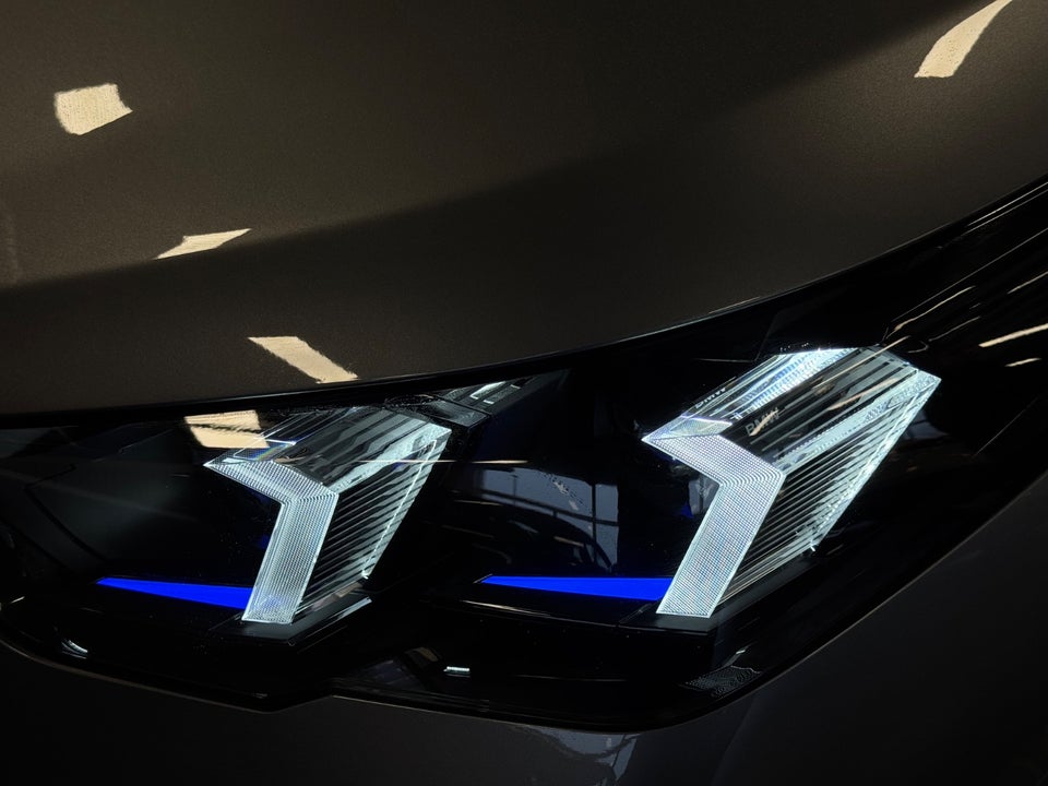 BMW iX2 eDrive20 M-Sport 5d