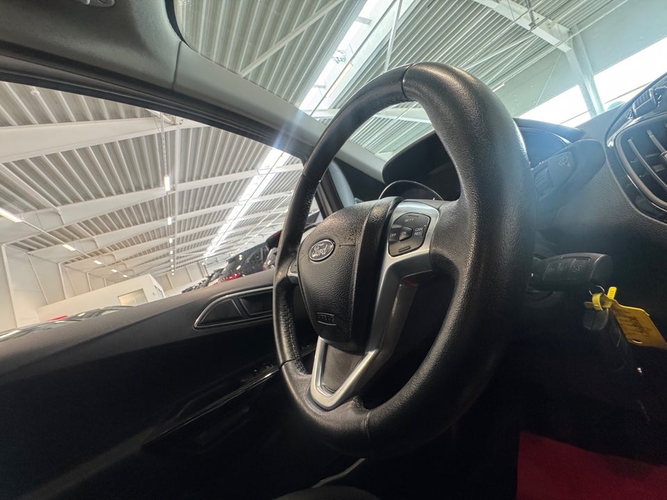 Ford B-MAX 1,0 SCTi 100 Titanium 5d