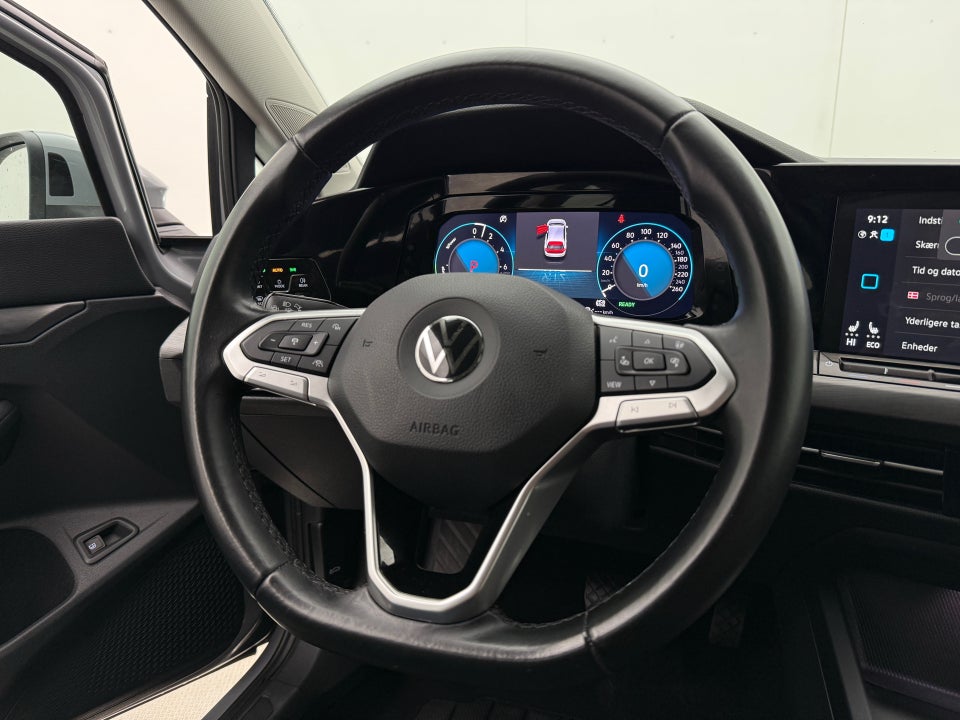 VW Golf VIII 1,4 eHybrid DSG 5d