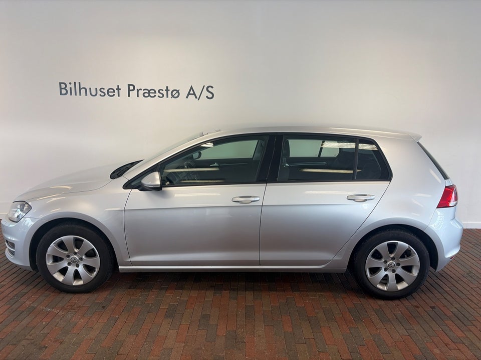 VW Golf VII 1,4 TSi 122 Highline BMT 5d