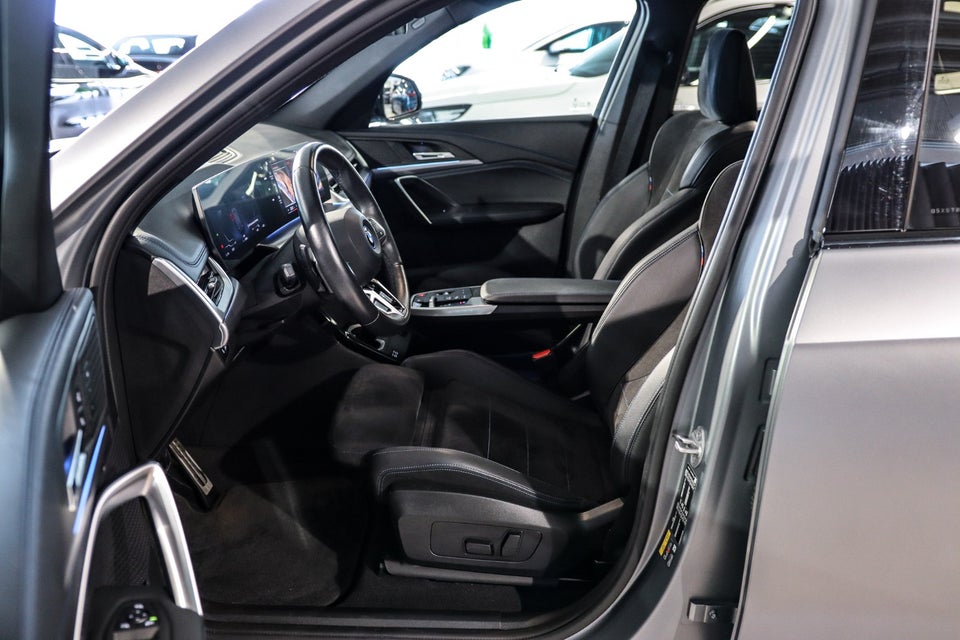 BMW iX1 xDrive30 M-Sport Premium 5d