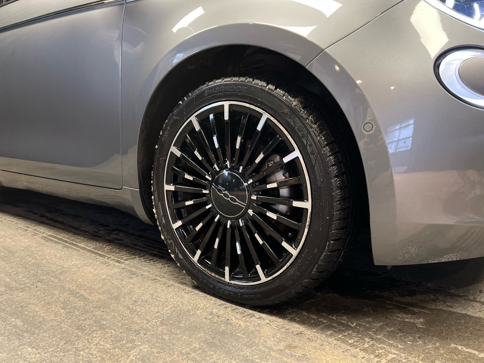 Fiat 500e 42 la Prima 3d