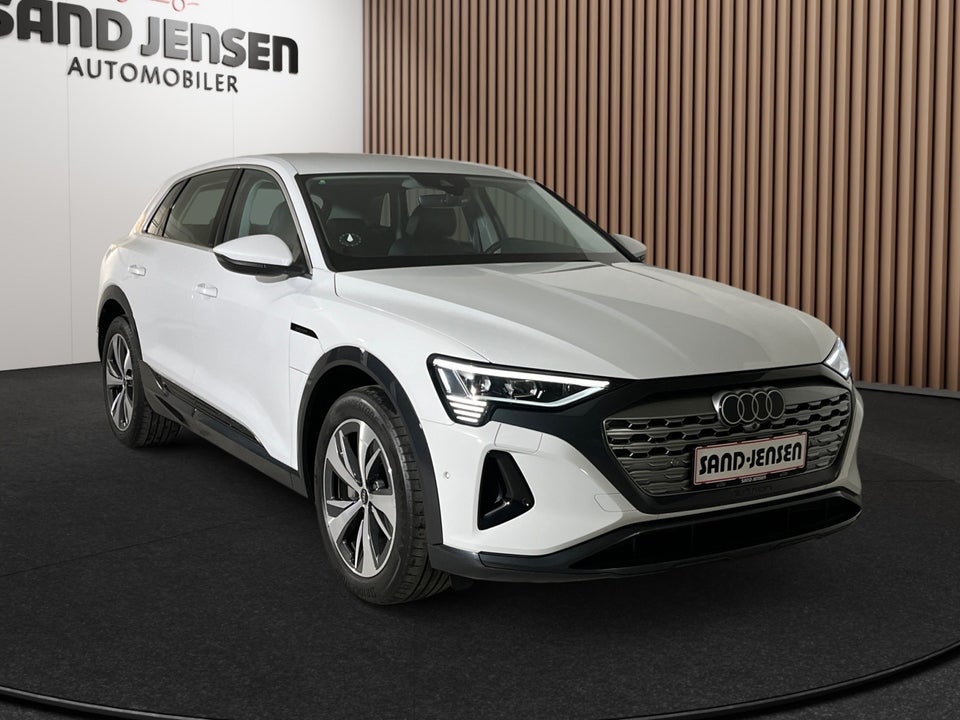 Audi Q8 e-tron 50 Advanced quattro 5d