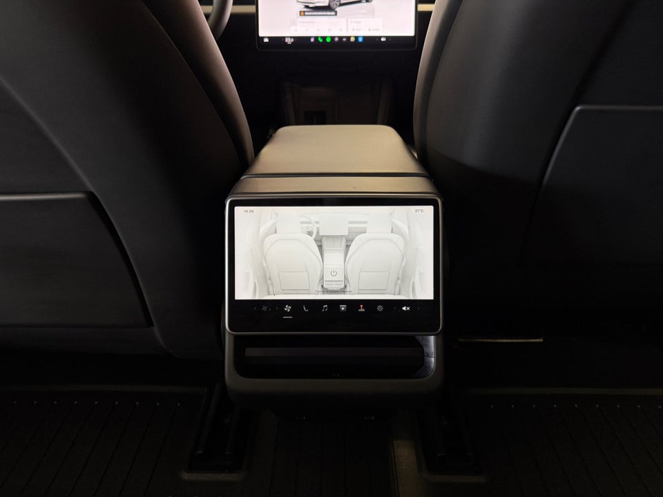 Tesla Model 3 Long Range AWD 4d