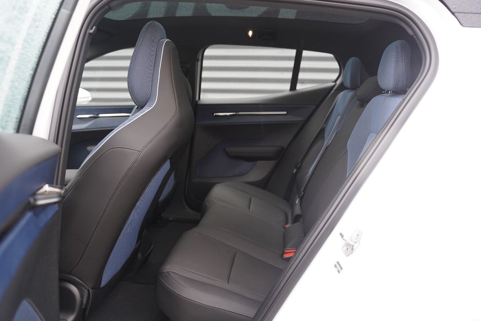 Volvo EX30 Twin Performance Ultra 5d