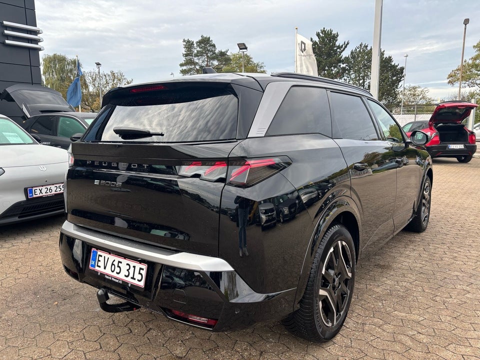 Peugeot e-5008 77 GT 7prs 5d