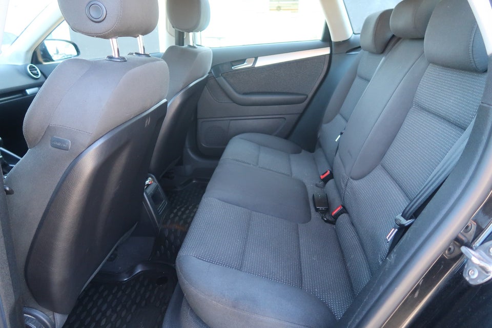 Audi A3 2,0 TDi 140 Ambiente Sportback 5d