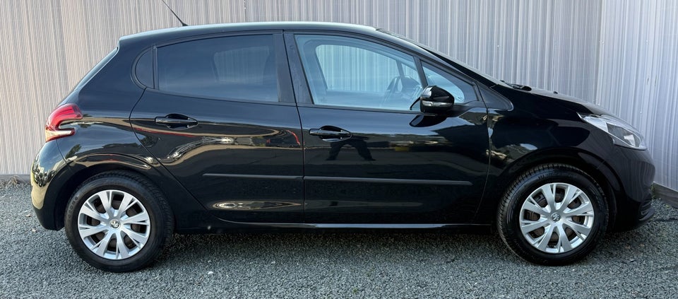 Peugeot 208 1,0 VTi Active+ 5d