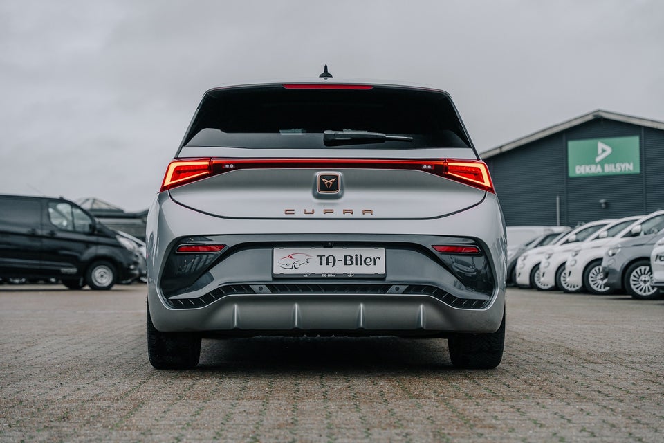 Cupra Born 58 e-Boost Dinamica Pack High 5d