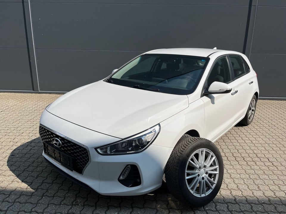 Hyundai i30 1,6 CRDi 110 Trend 5d