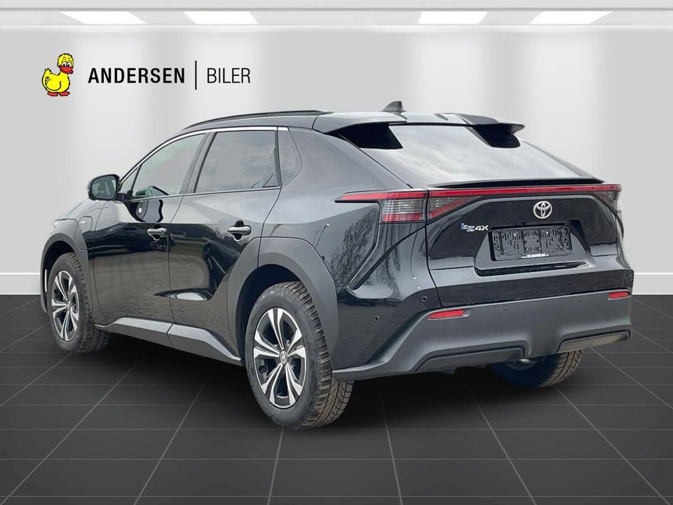 Toyota bZ4X Executive 5d