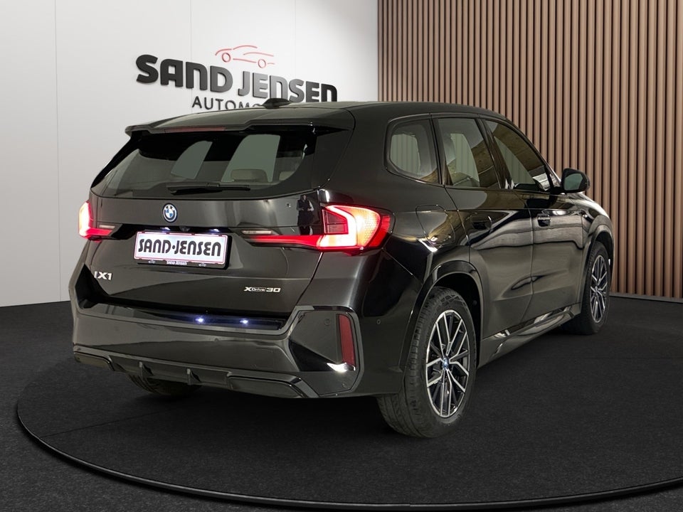 BMW iX1 xDrive30 M-Sport Premium 5d